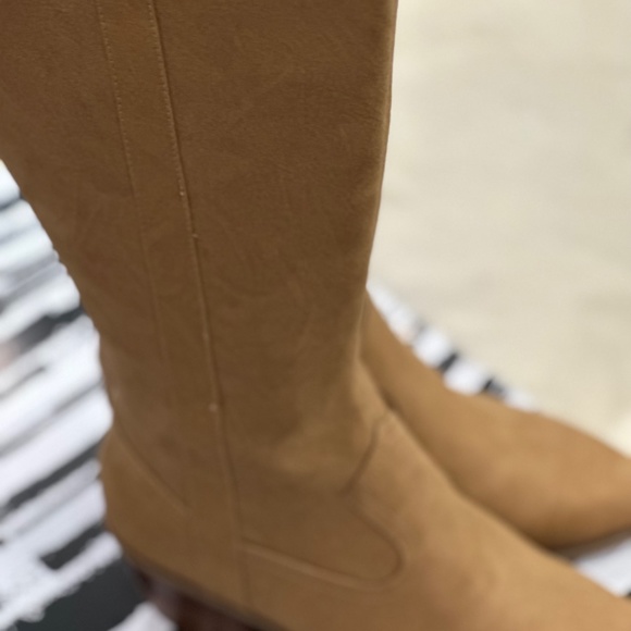 Women’s tall boots - Picture 3 of 6